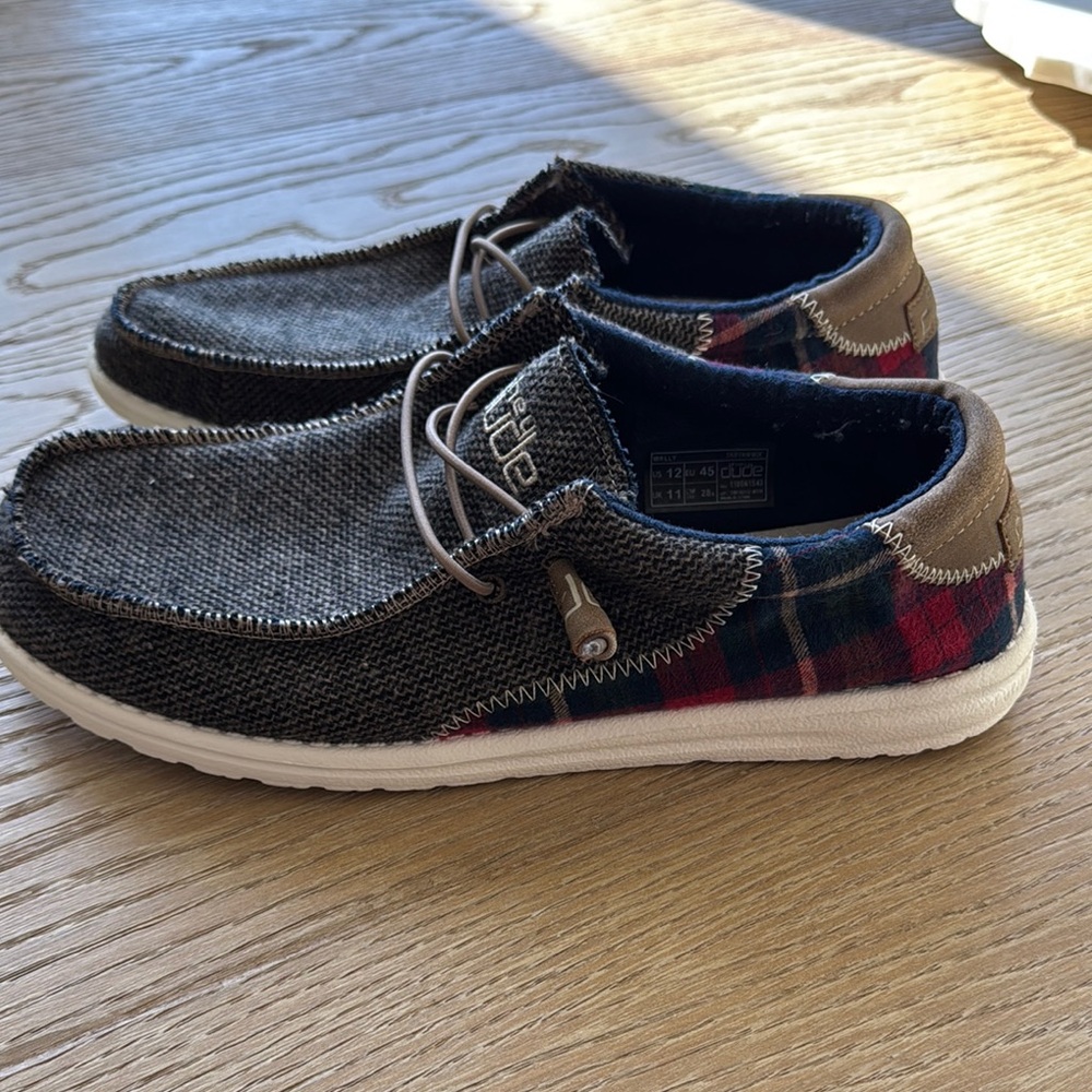 Hey Dude shoes Wally men size 12